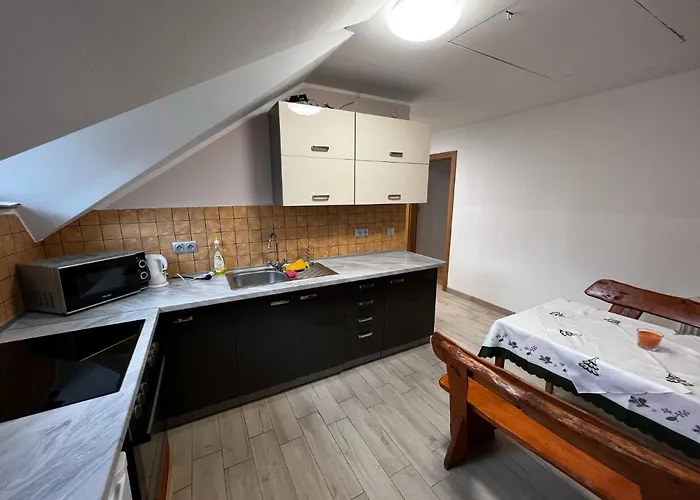 بيت ضيافة Goscinne Brokat شتوروك